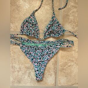 Floral bikini set